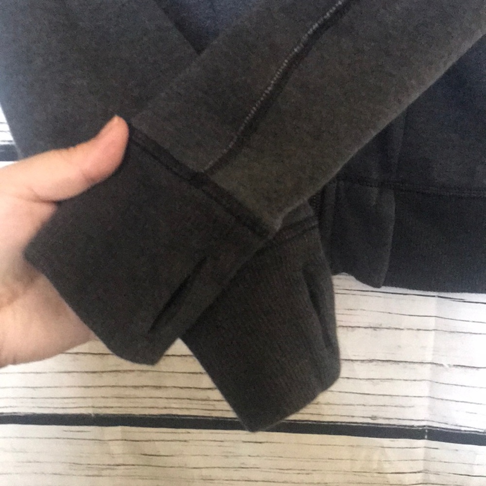 Lululemon Heathered Gray Sweater - image 3